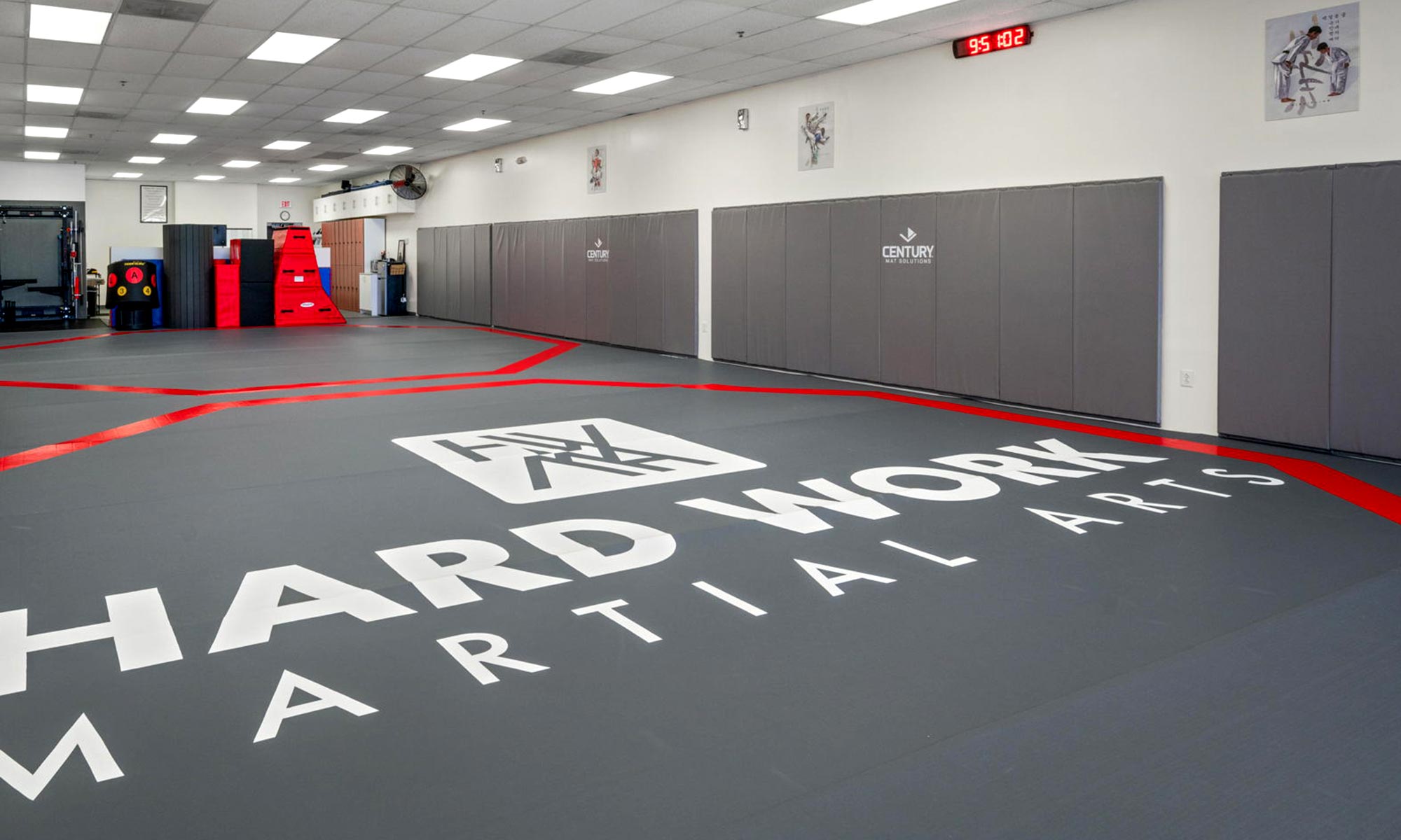 wall pads and mats in a gym